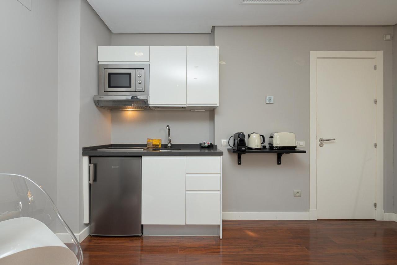 C30 Deluxe Studio With Terrace Into Cathedral Square Apartment Malaga Exterior photo