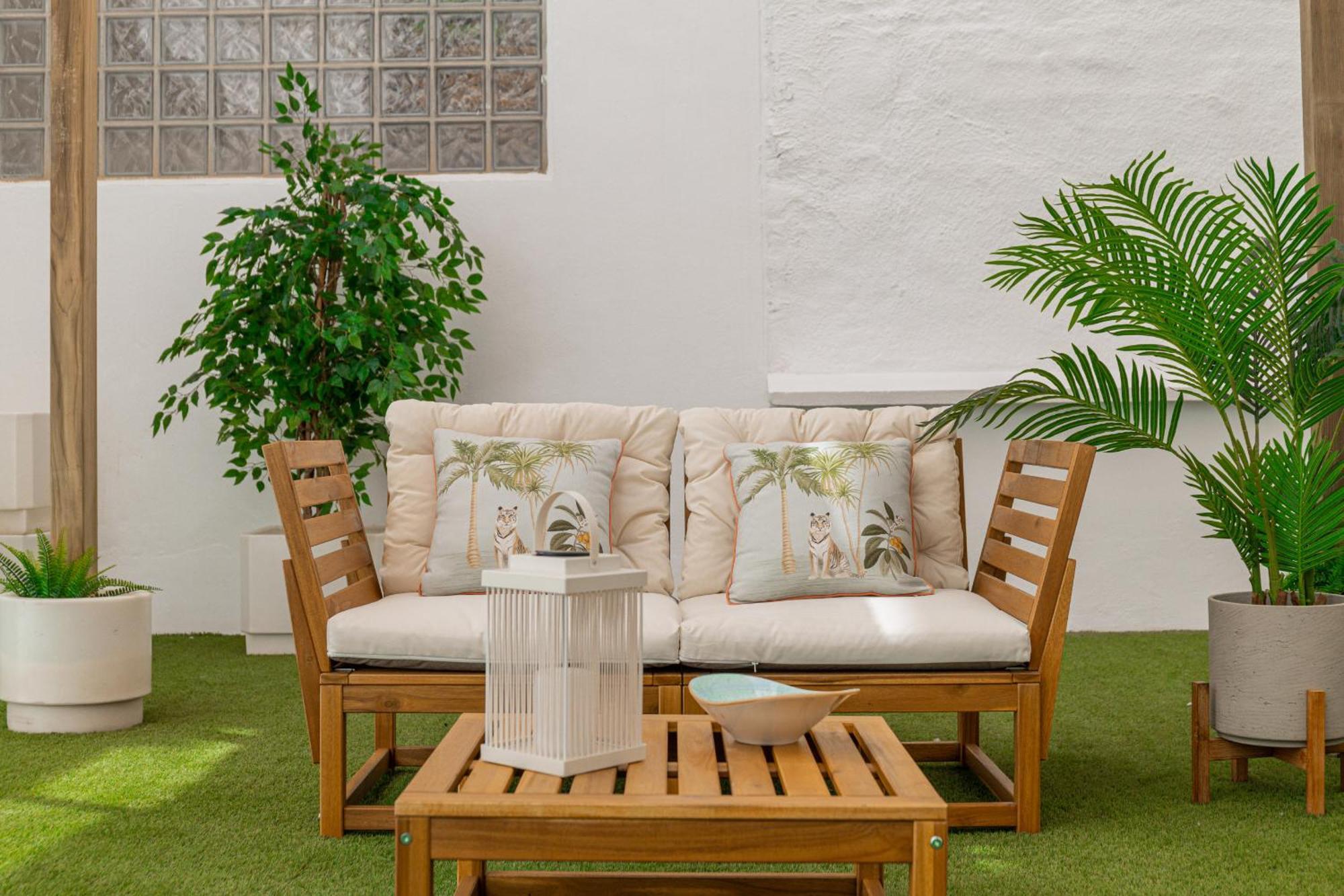C30 Deluxe Studio With Terrace Into Cathedral Square Apartment Malaga Exterior photo