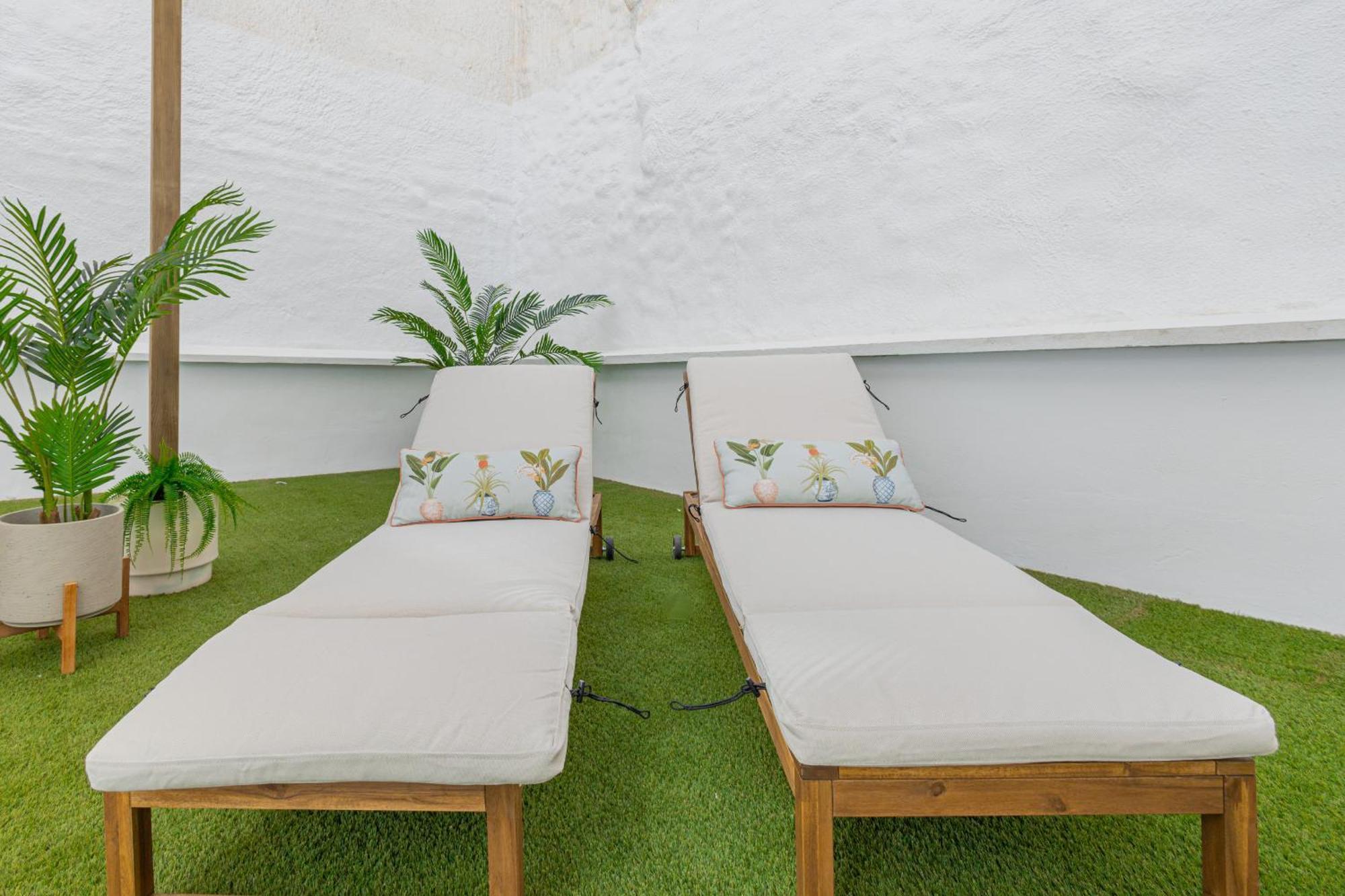 C30 Deluxe Studio With Terrace Into Cathedral Square Apartment Malaga Exterior photo