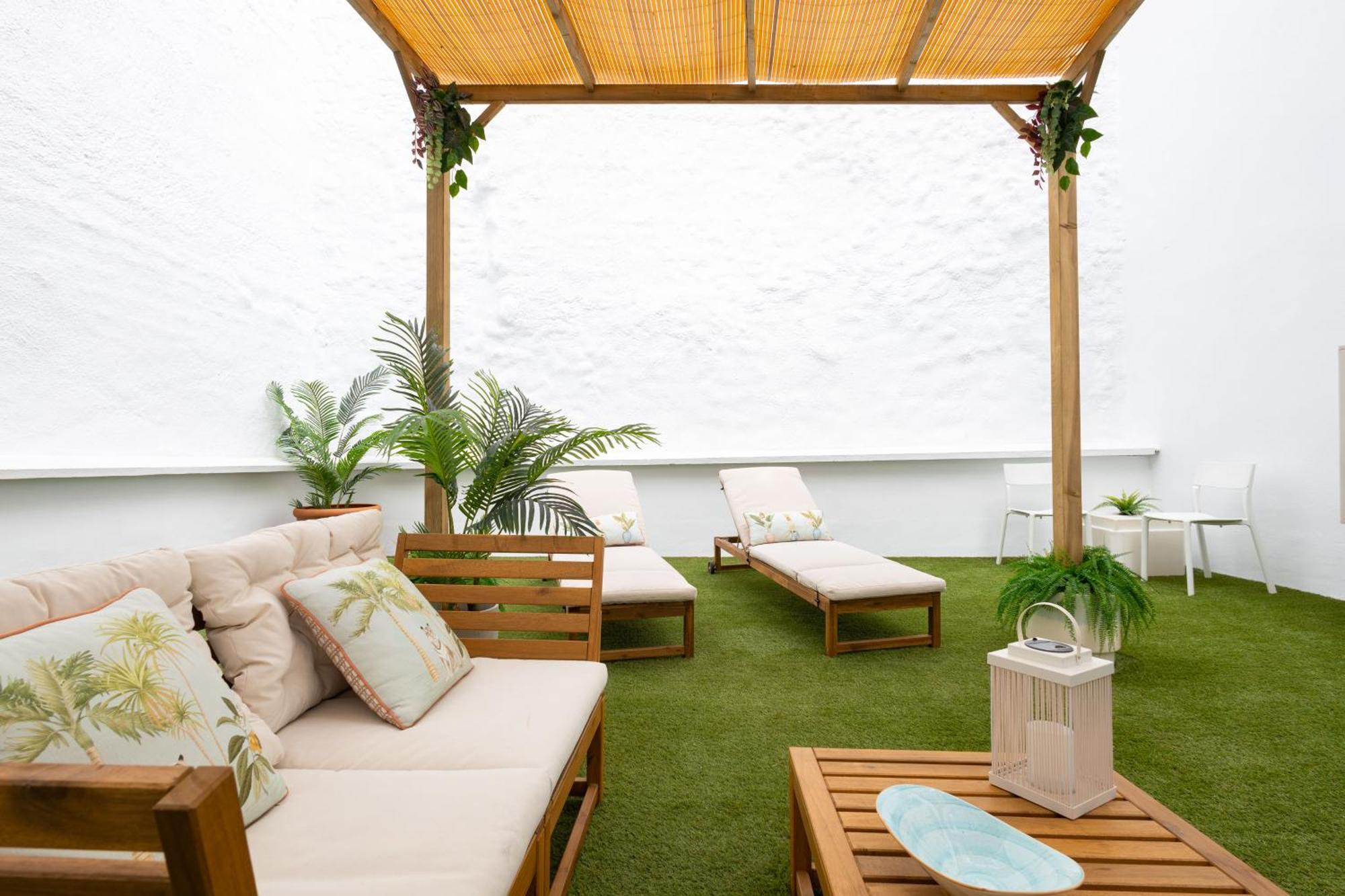 C30 Deluxe Studio With Terrace Into Cathedral Square Apartment Malaga Exterior photo