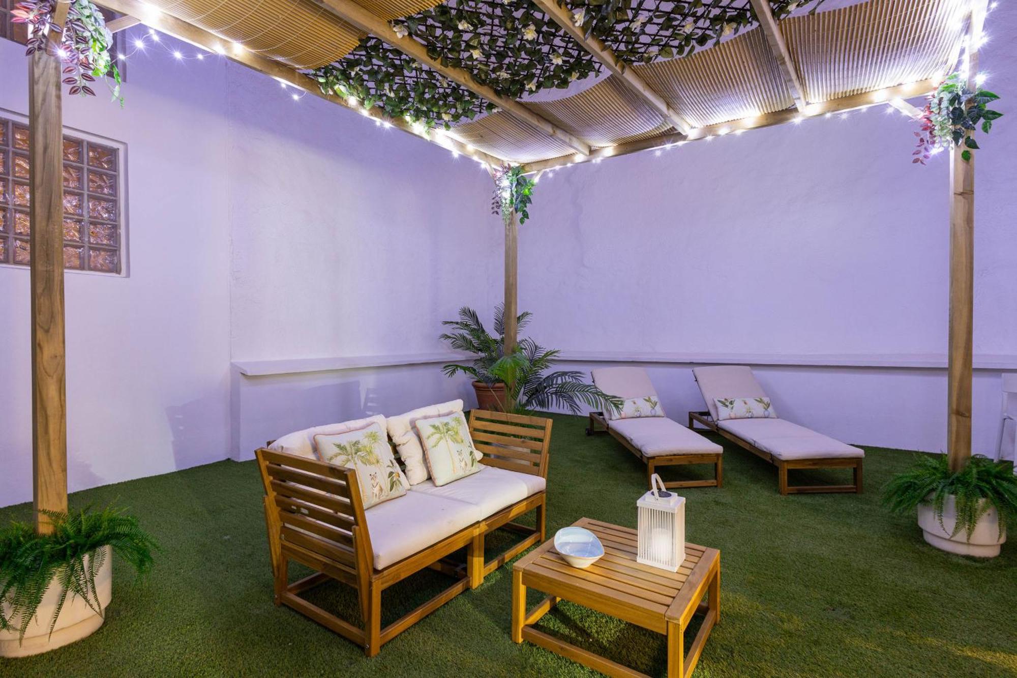 C30 Deluxe Studio With Terrace Into Cathedral Square Apartment Malaga Exterior photo