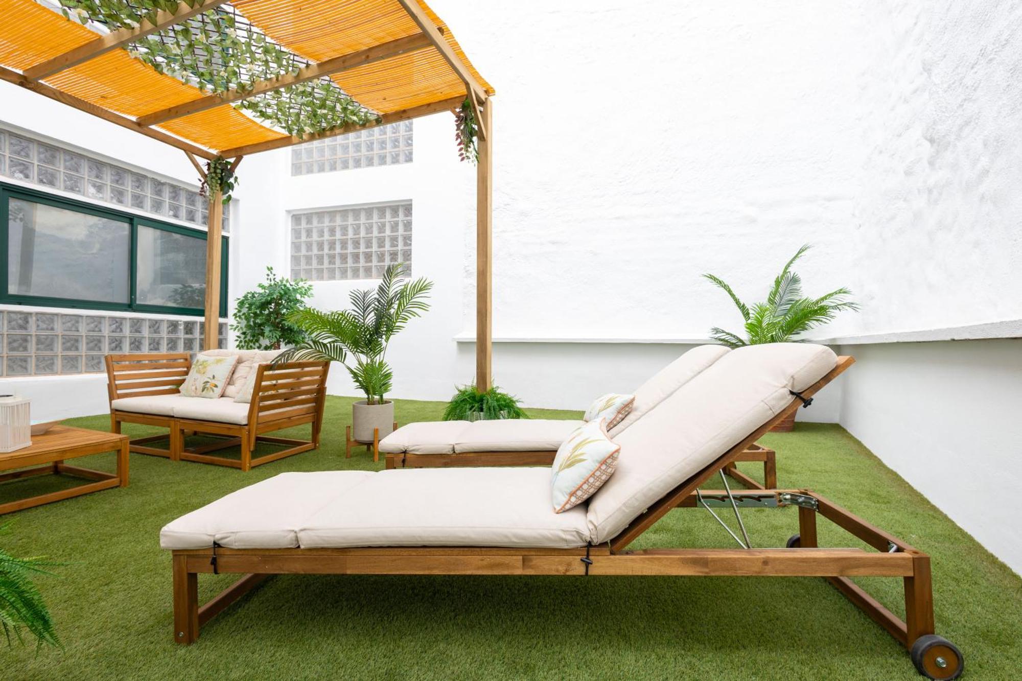 C30 Deluxe Studio With Terrace Into Cathedral Square Apartment Malaga Exterior photo