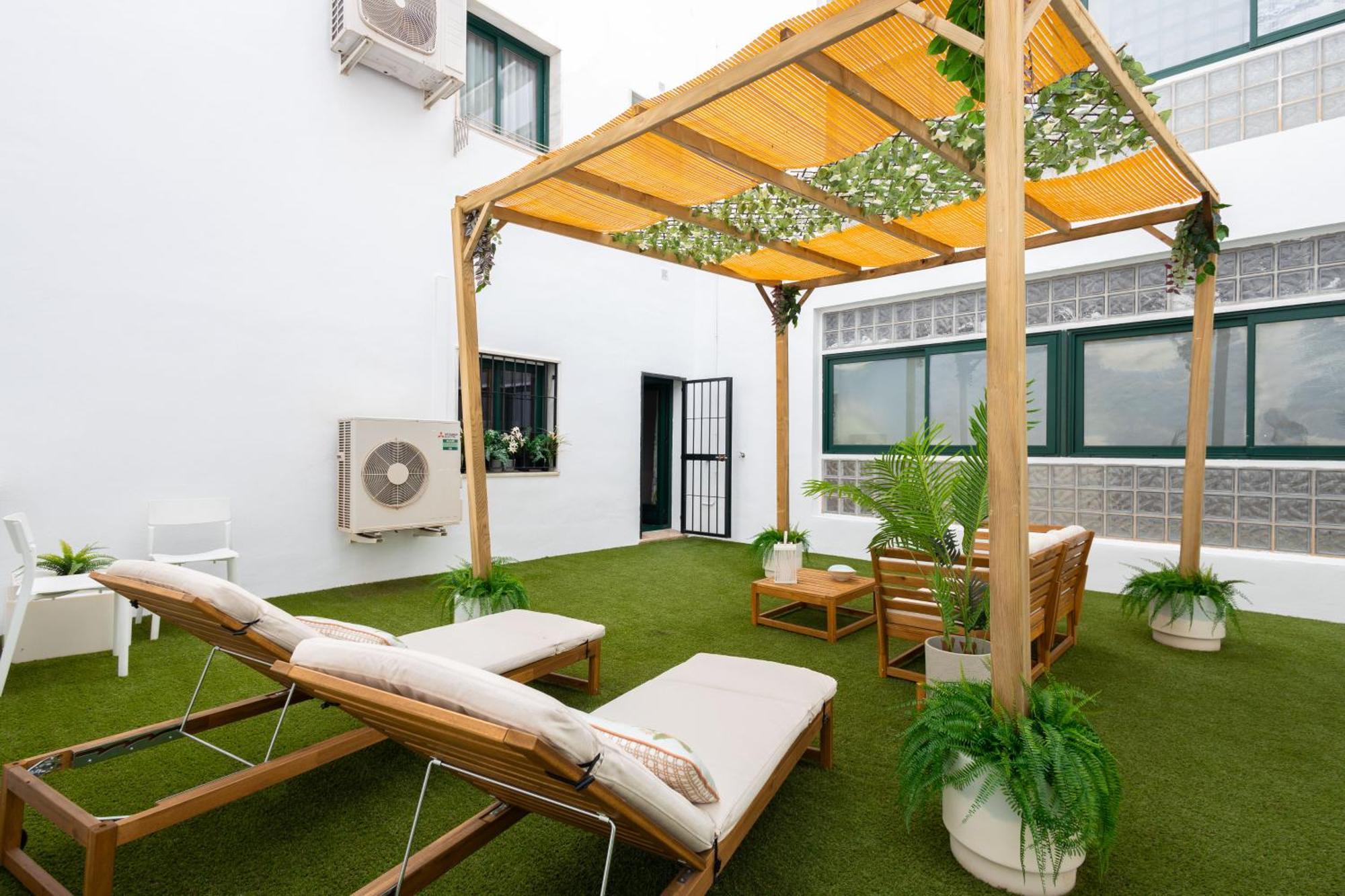 C30 Deluxe Studio With Terrace Into Cathedral Square Apartment Malaga Exterior photo